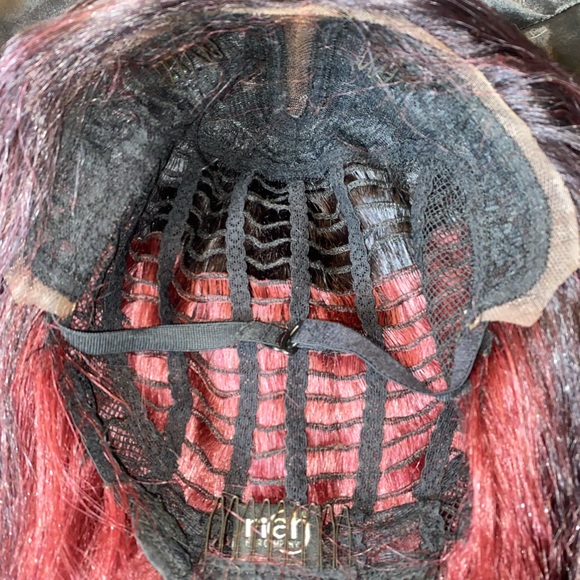 Riah Hair Company Shake n Go Velvet Bob Wig - Picture 11 of 12